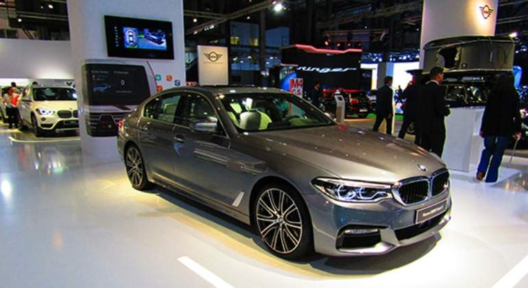 Automobile-BMW-SERIE-5-770.jpg