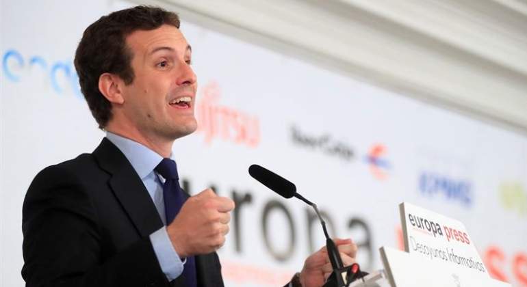 pablo-casado-desayuno-ep-1abr19-efe.jpg