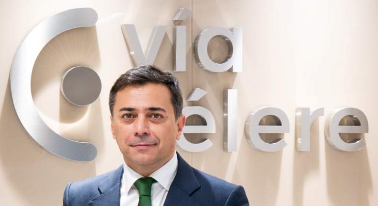 director-financiero-via-celere.jpg