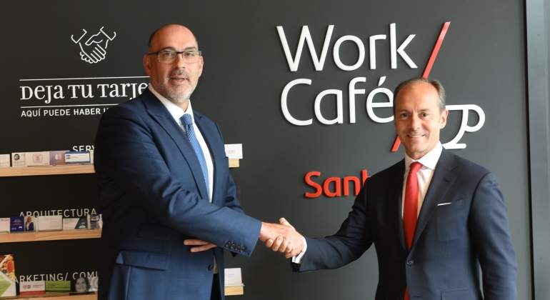 santander-work-cafe-mano.jpg