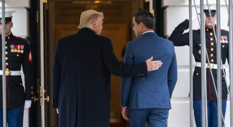 donald-trump-y-juan-guaido.jpg