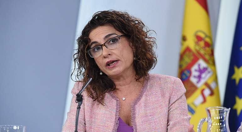 Maria-Jesus-Montero-Ministra-Hacienda-Fernando-Villar.jpg