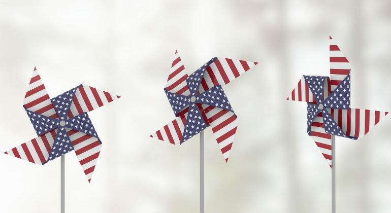 eeuu-bandera-molinillos-dreamstime.jpg