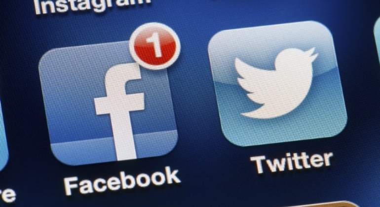facebook-twitter.jpg