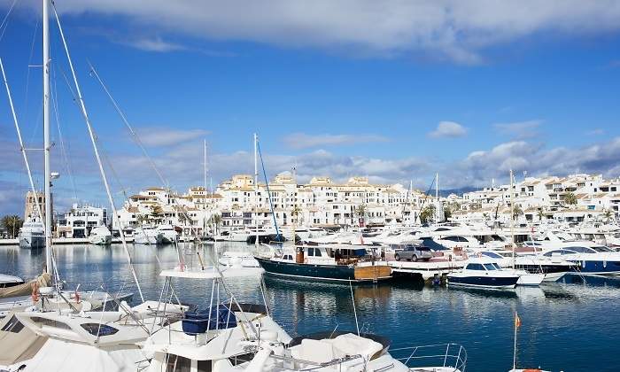Puerto-banus-Artur-Bogacki-Dreamstime.jpg
