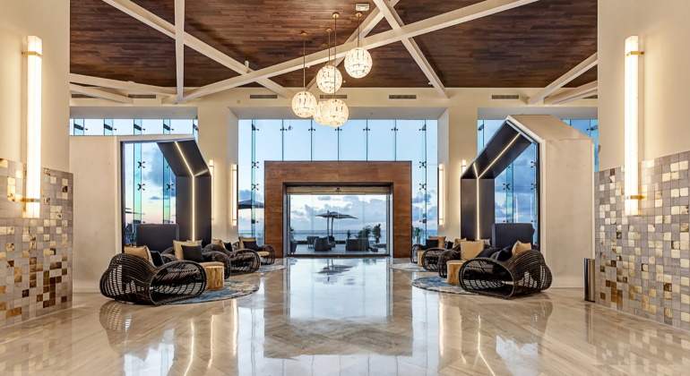 hoteles-royalton.jpg