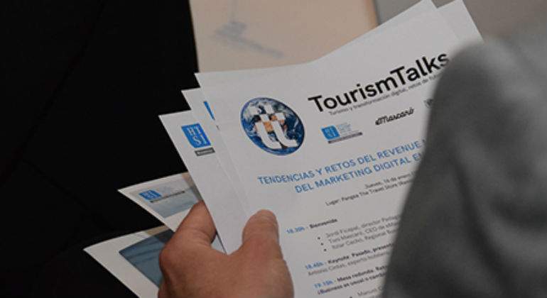tourism-talks-defini.jpg