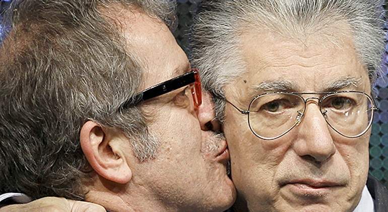 maroni-bossi-beso-reuters.jpg