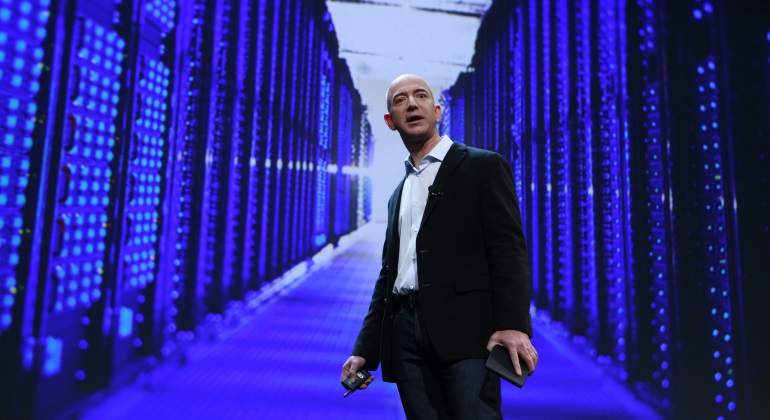 bezos-770-reuters.jpg