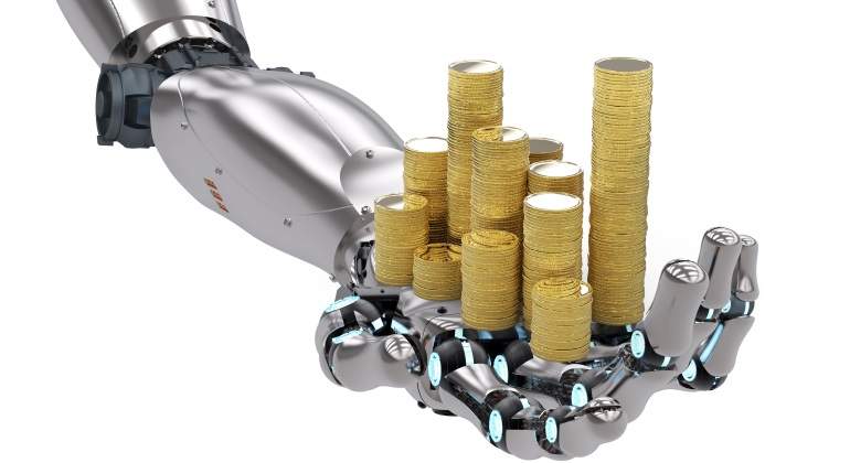 dinero-brazo-robotico.jpg