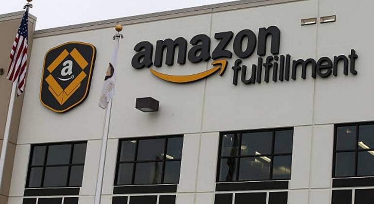 amazon-fullfillment-reuters.jpg