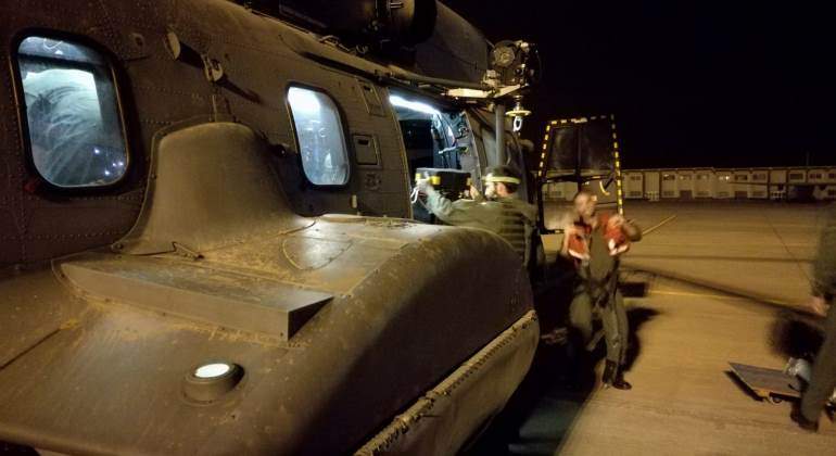 El Ejrcito participa en labores de extincin en Canarias
