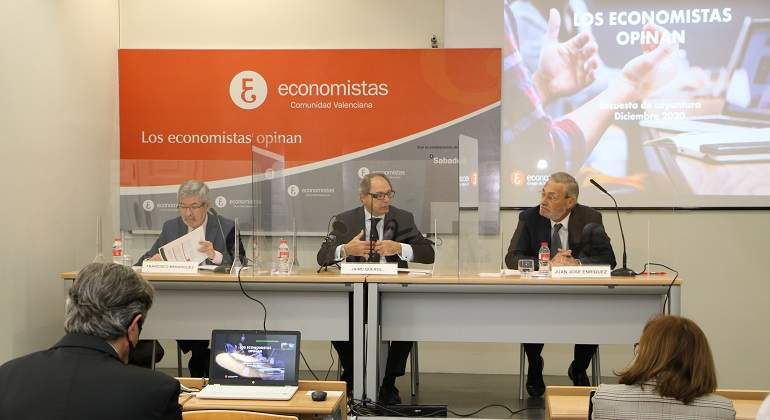 _EconomistasCV.JPG