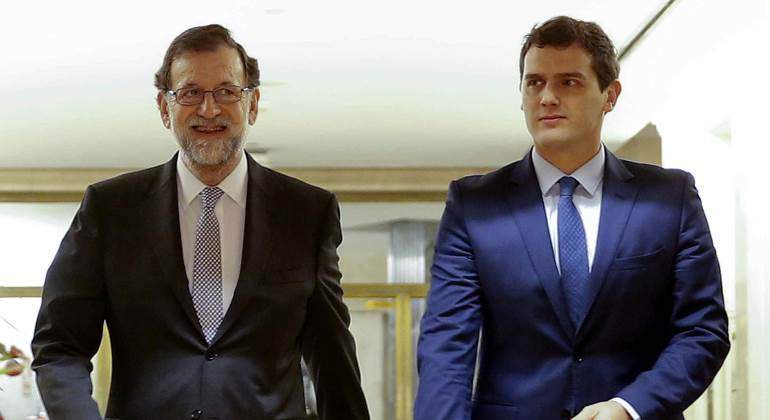 rajoy-rivera-caminan.jpg