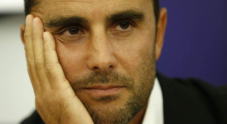 falciani-mano-apoyado-reuters.jpg