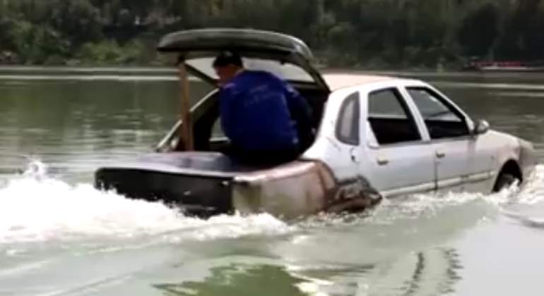 coche-anfibio-captura.jpg
