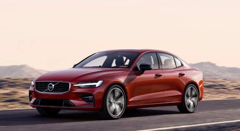 volvo-s60-2018-01.jpg