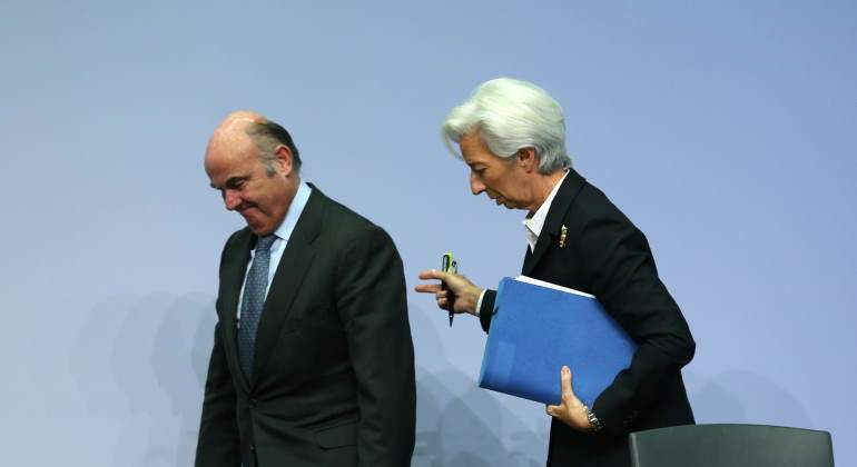lagarde-guindos-caminan.jpg