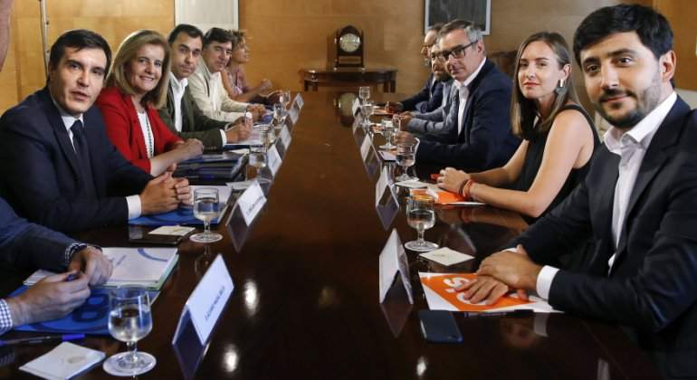 pp-ciudadanos-reunion-efe.jpg