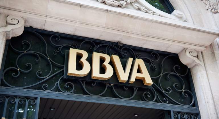 BBVA-puerta-Dreamstime.jpg