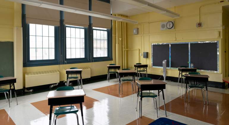 aula-vacia-colegios-distancia-reuters.jpg