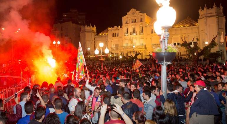 celebracion-ascenso-huesca-efe.jpg
