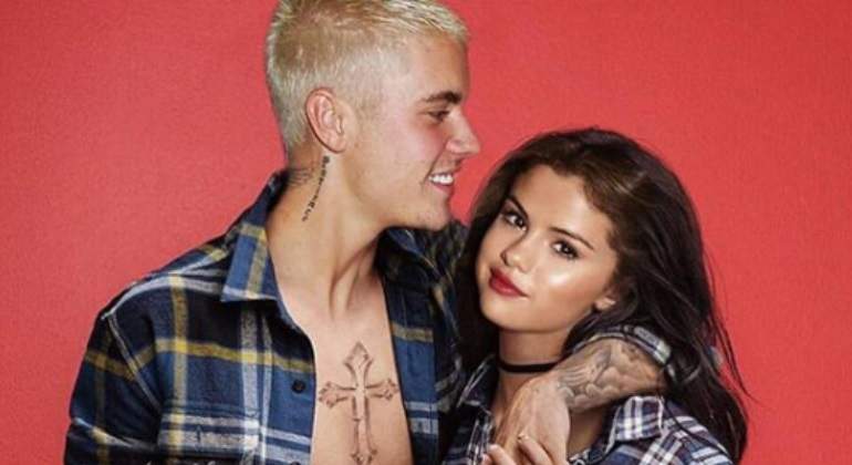 selena-justin-padres770.jpg