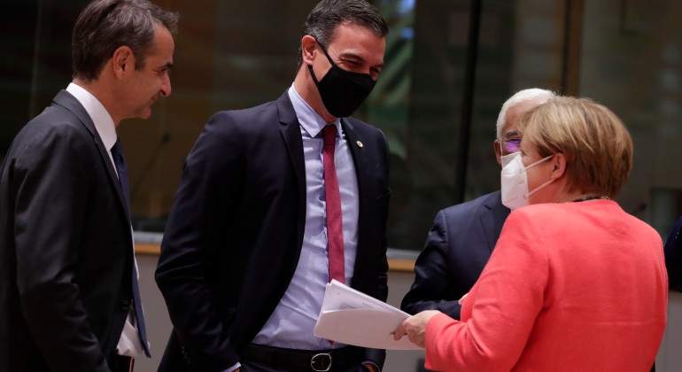 sanchez-pedro-merkel-cumbre.jpg