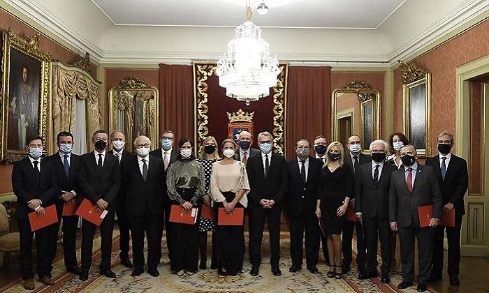 770-x-420-Empresa-Familiar-firma-de-la-declaracion-institucional-de-Pamploona.jpg