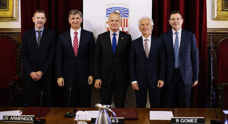 UB09-defini.jpg