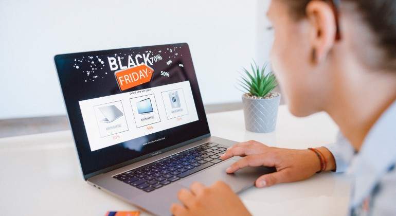 Black-Friday-tecnologia-iStock.jpg