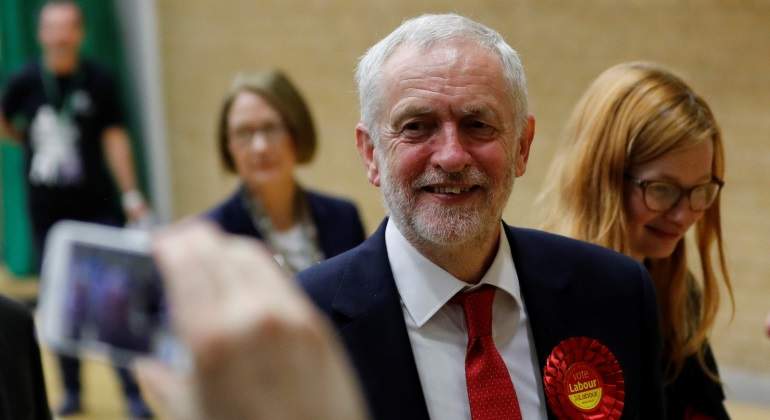 corbyn-sonrie-reuters.jpg