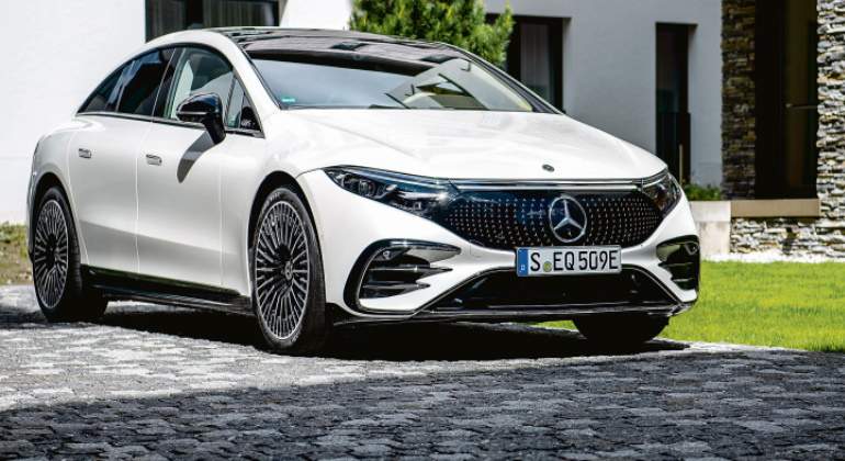 mercedes-benz-eqs.jpg