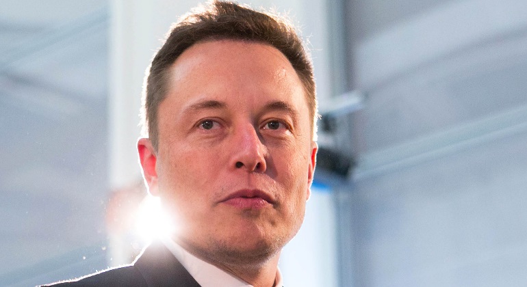 elon-musk-tesla.jpg
