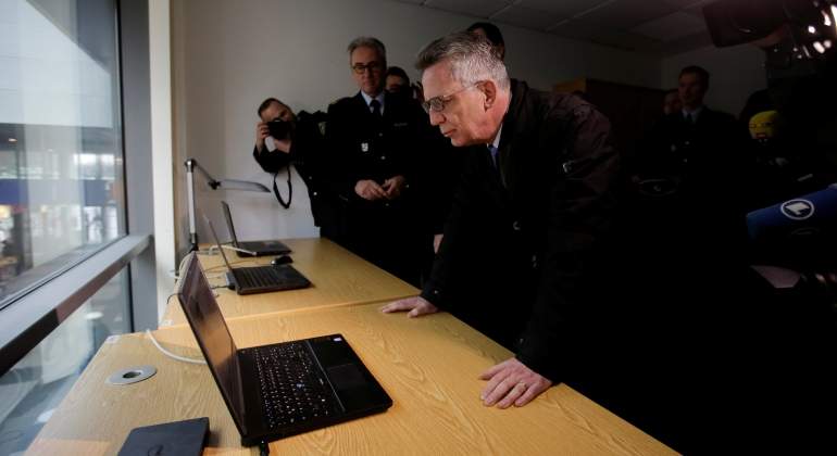 thomas-maiziere-reuters.jpg