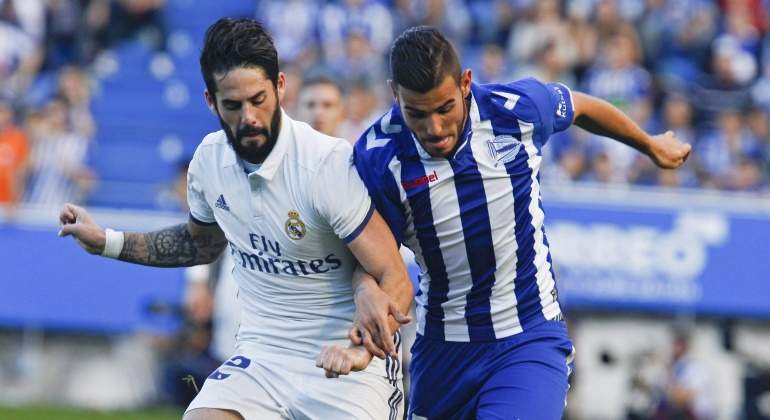 Isco-Alaves-2016-efe.jpg