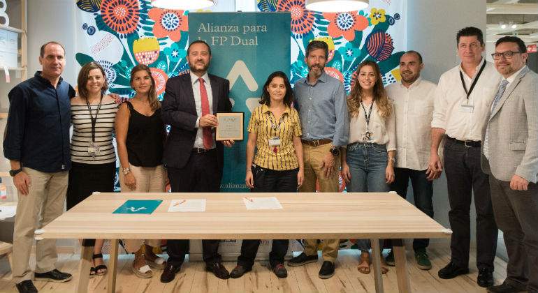 Adhesion-de-IKEA-Iberica-a-la-Alianza-para-la-FP-Dual-defini.jpg