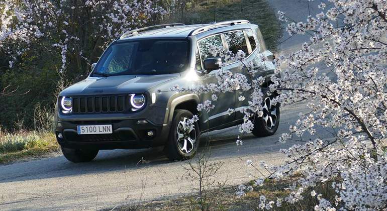 JEEP_RENEGADE_01.jpg