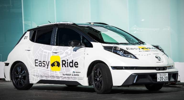 nissan-leaf-autonomo-easy-ride-01.jpg