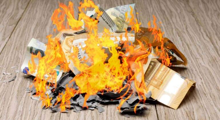 efectivo-ardiendo.jpg