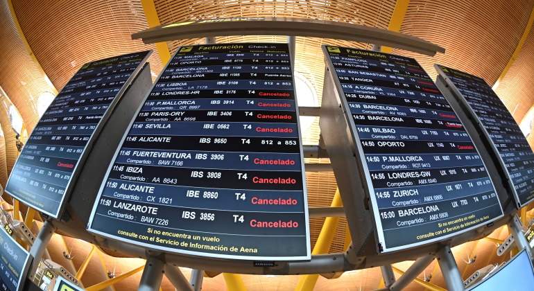 barajas-vuelos-cancelados-Filomena-efe.jpg