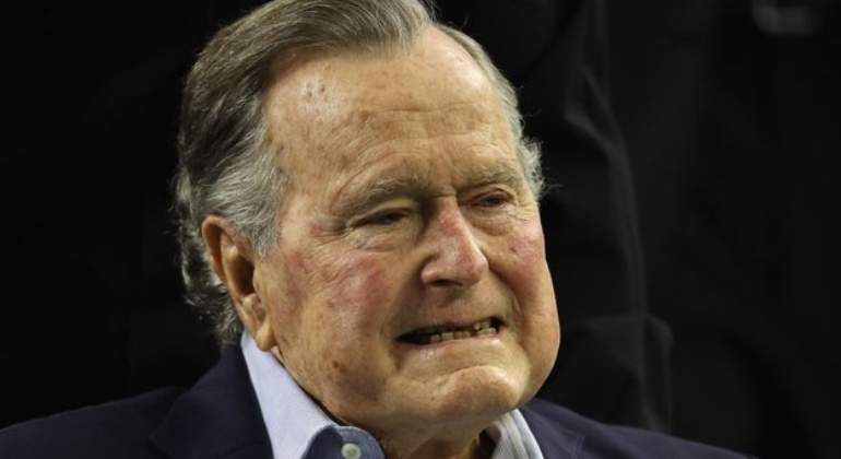 george-h-w-bush-trump.jpg