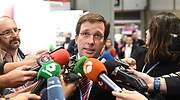 El alcalde de Madrid promete a la EMT que si desconvoca los paros al minuto estarán negociando