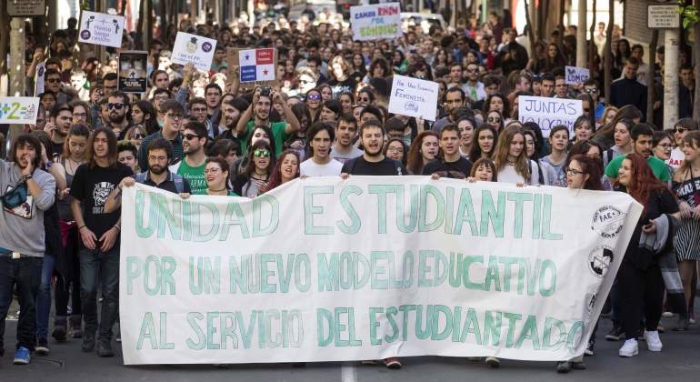 huelga-estudiantes-abril2016-efe.jpg