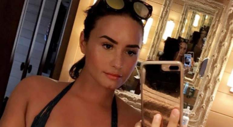 lovato-sexy-ok-770.jpg