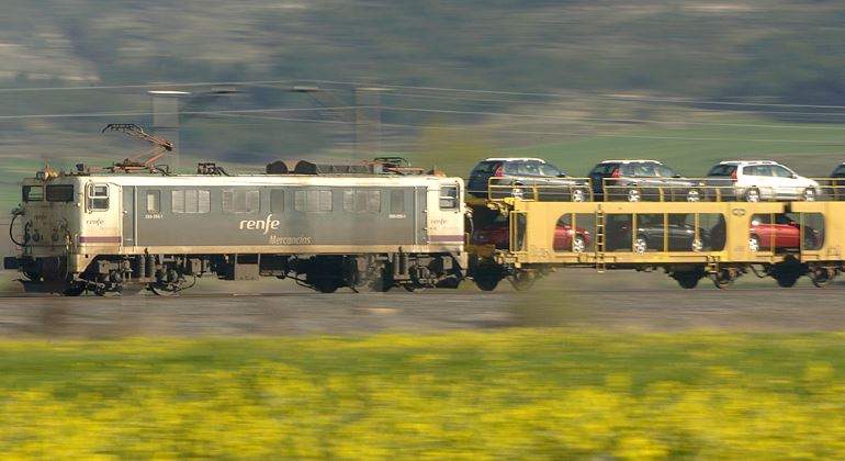 renfe-mercancias-coches-770.jpg
