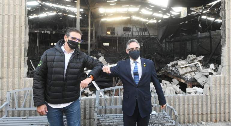 fabrica-silence-quemada.jpg