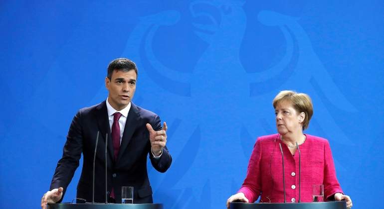 sanchez-merkel-efe.jpg