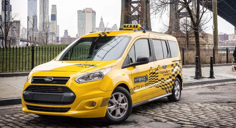 ford-taxi-hibrido.jpg