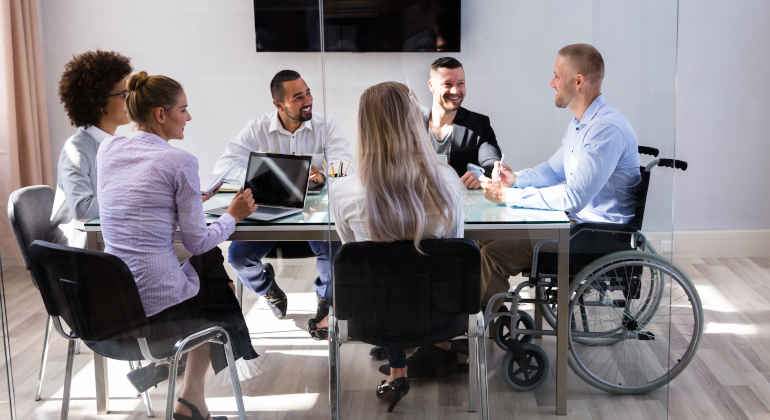Banco Santander Equipos Diversos iStock